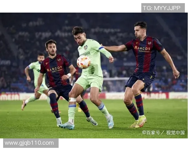 赛后分析：北京篮球队与成都篮球队的战术配合与表现评估